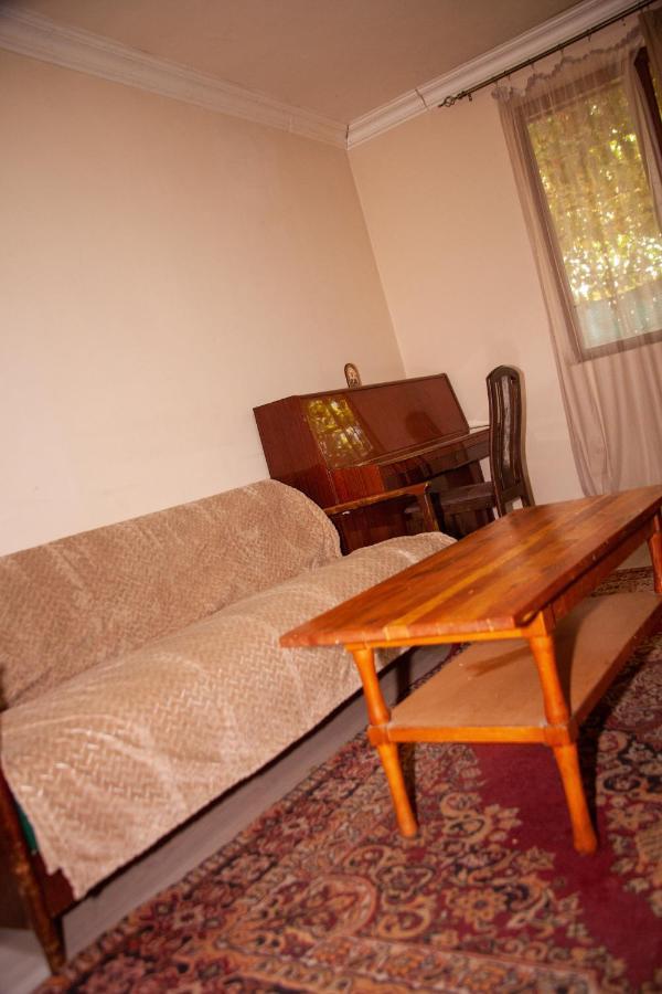 B&B Sunrise House Aygavan Bagian luar foto