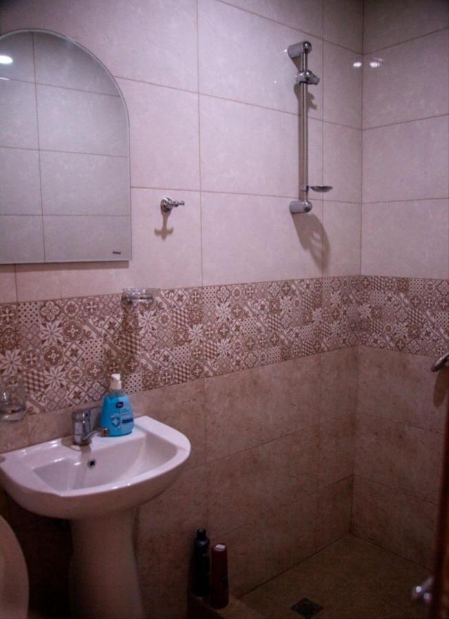 B&B Sunrise House Aygavan Bagian luar foto