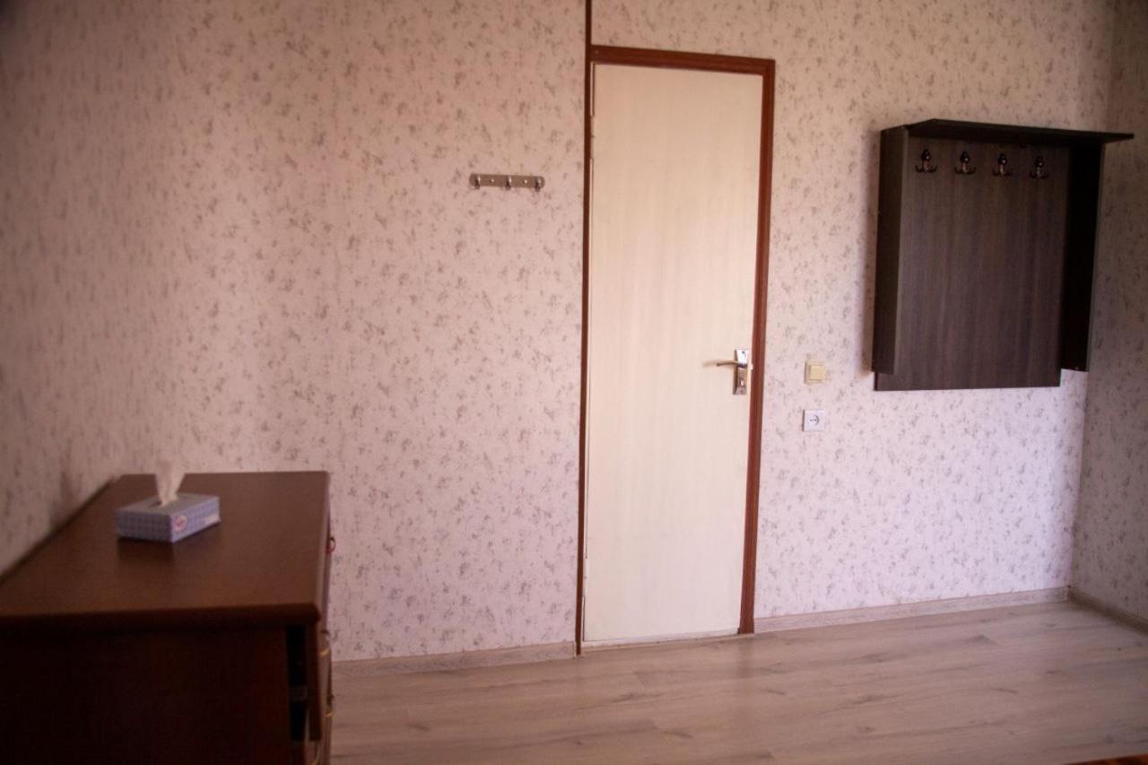 B&B Sunrise House Aygavan Bagian luar foto