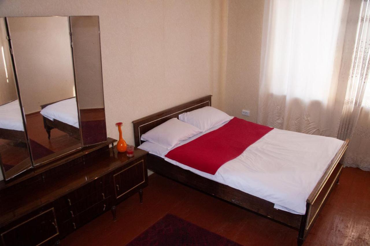 B&B Sunrise House Aygavan Bagian luar foto