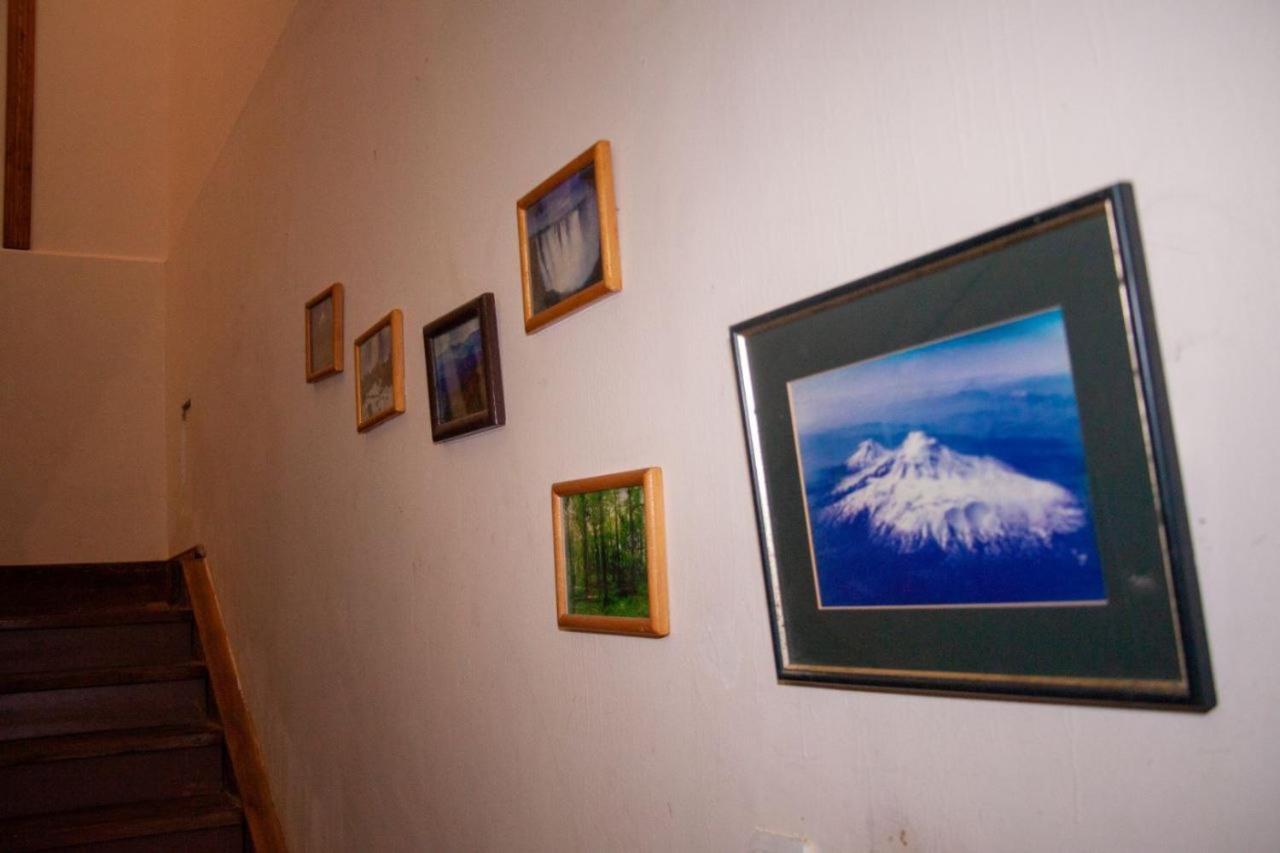 B&B Sunrise House Aygavan Bagian luar foto